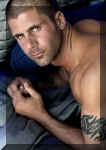 aaron006.jpg (131470 octets)