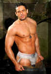 adrianfernandes061.jpg (72555 octets)