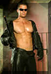 adriano023.jpg (69609 octets)