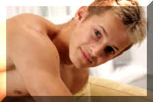 aiden042.jpg (88367 octets)