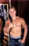 denismello255.jpg (93084 octets)