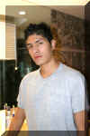 ericestrada17.jpg (63009 octets)