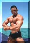 topher014.jpg (55776 octets)
