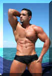 topher015.jpg (61877 octets)