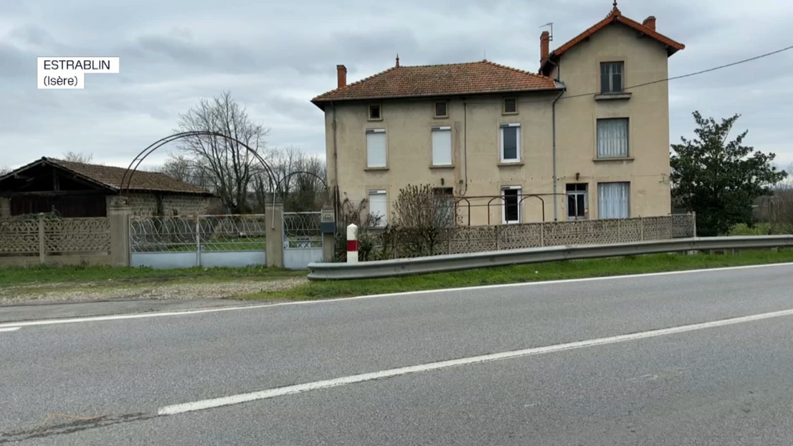Isère: un homme de 60 ans tué de plusieurs coups de couteau à Estrablin, son frère suspecté